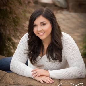 Meet your Posher, Holly